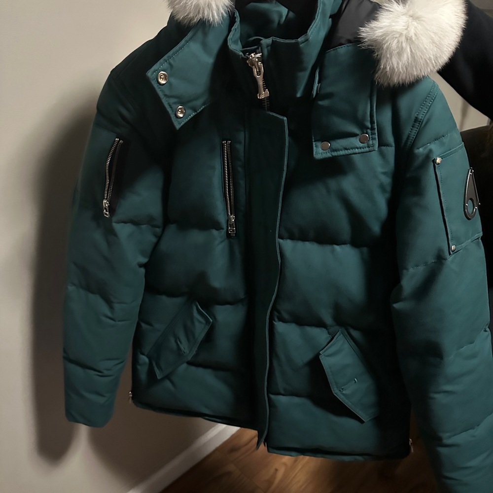 Women’s Large Moose knuckle 3Q coat